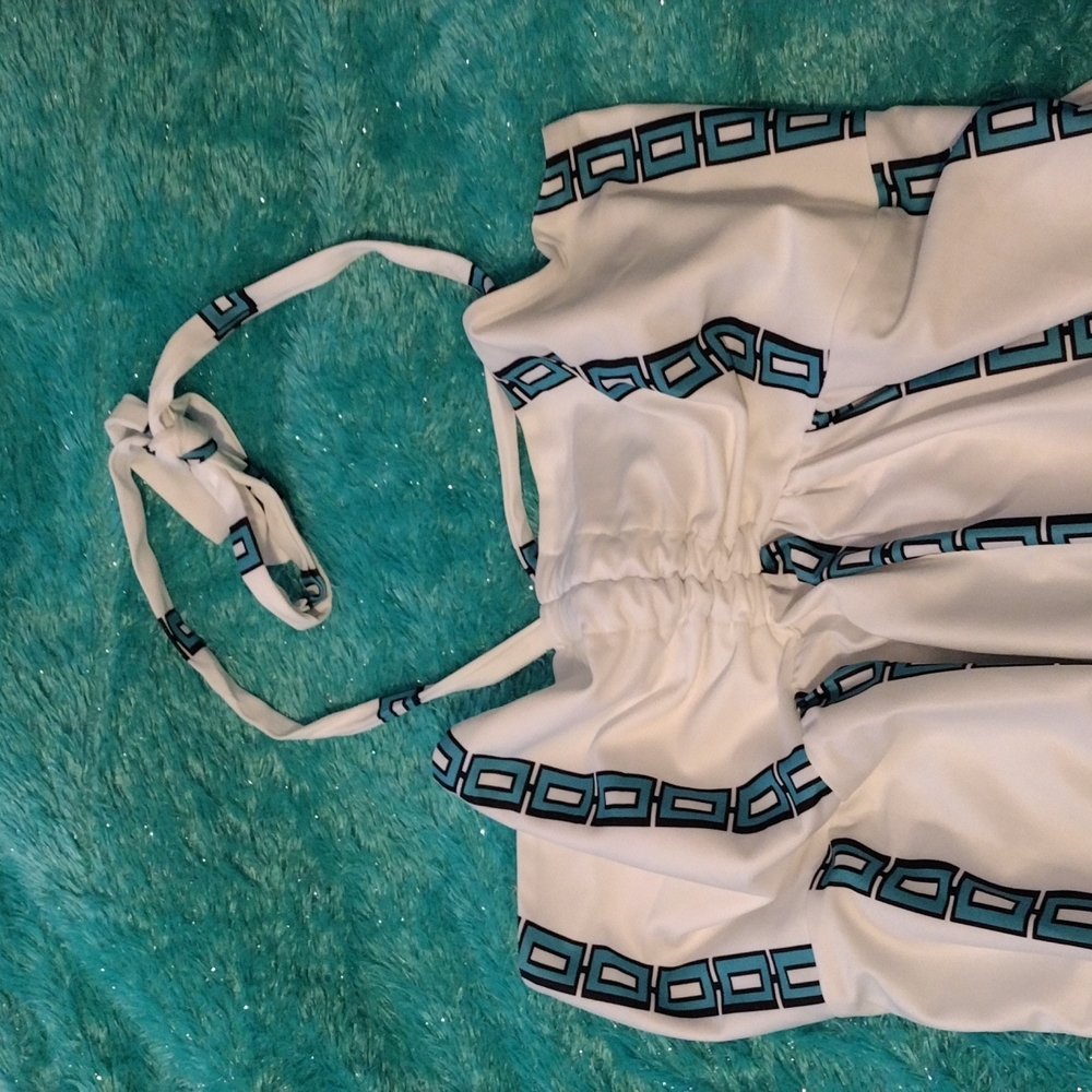 Beautiful 5x dress never worn make me an offer!!